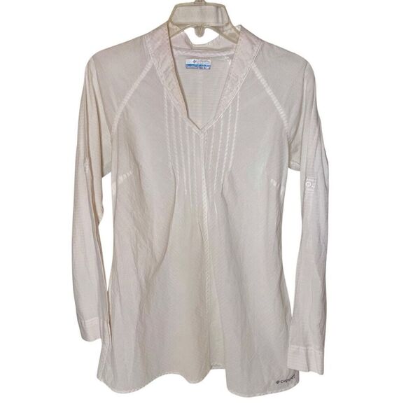 Columbia Tops - Columbia Top Women’s Roll Tab Sleeve Blouse V-Neck White Size S/P Cotton